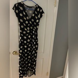Black Daisy Print Wrap Dress